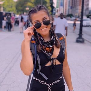 Meet your Posher, Anna